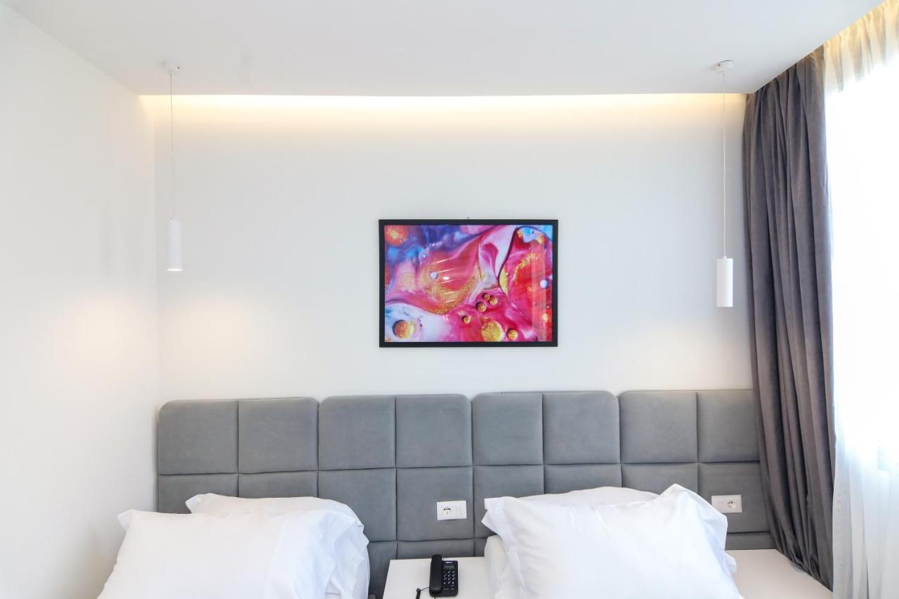 N Hotel City Center By Noshi Tirana Eksteriør billede