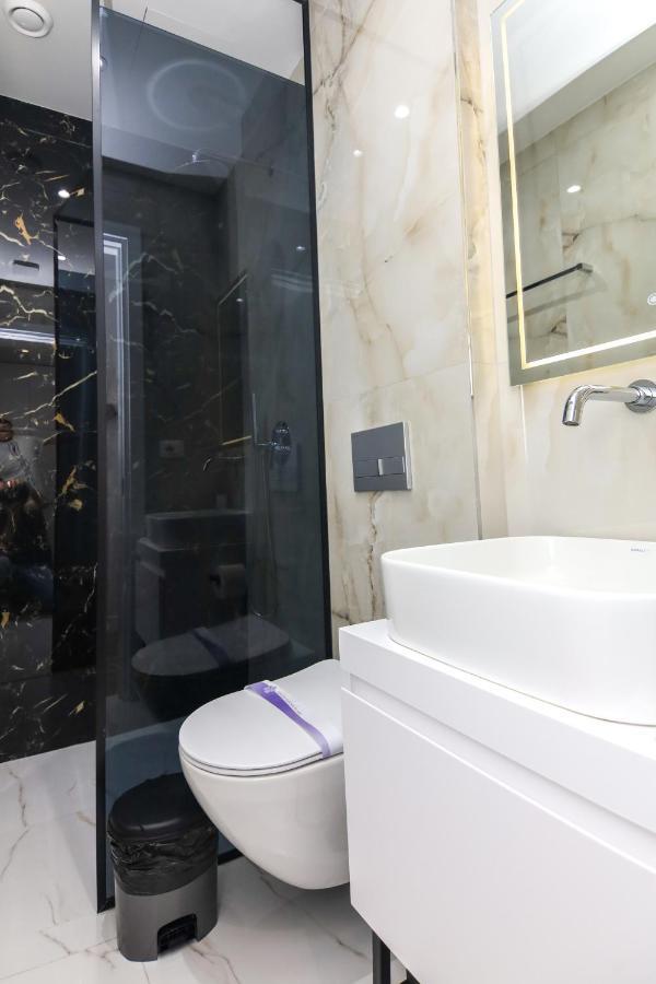 N Hotel City Center By Noshi Tirana Eksteriør billede