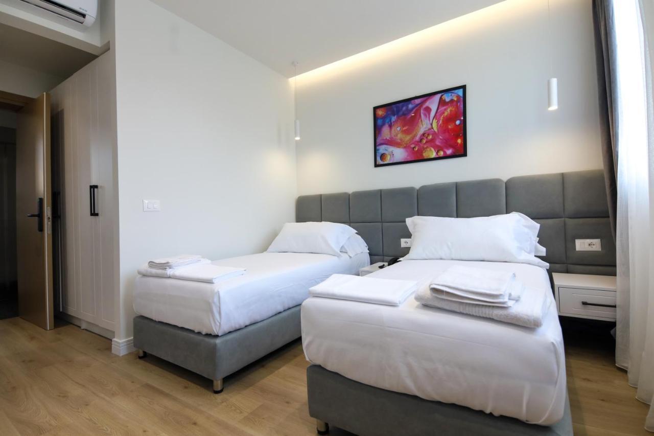 N Hotel City Center By Noshi Tirana Eksteriør billede