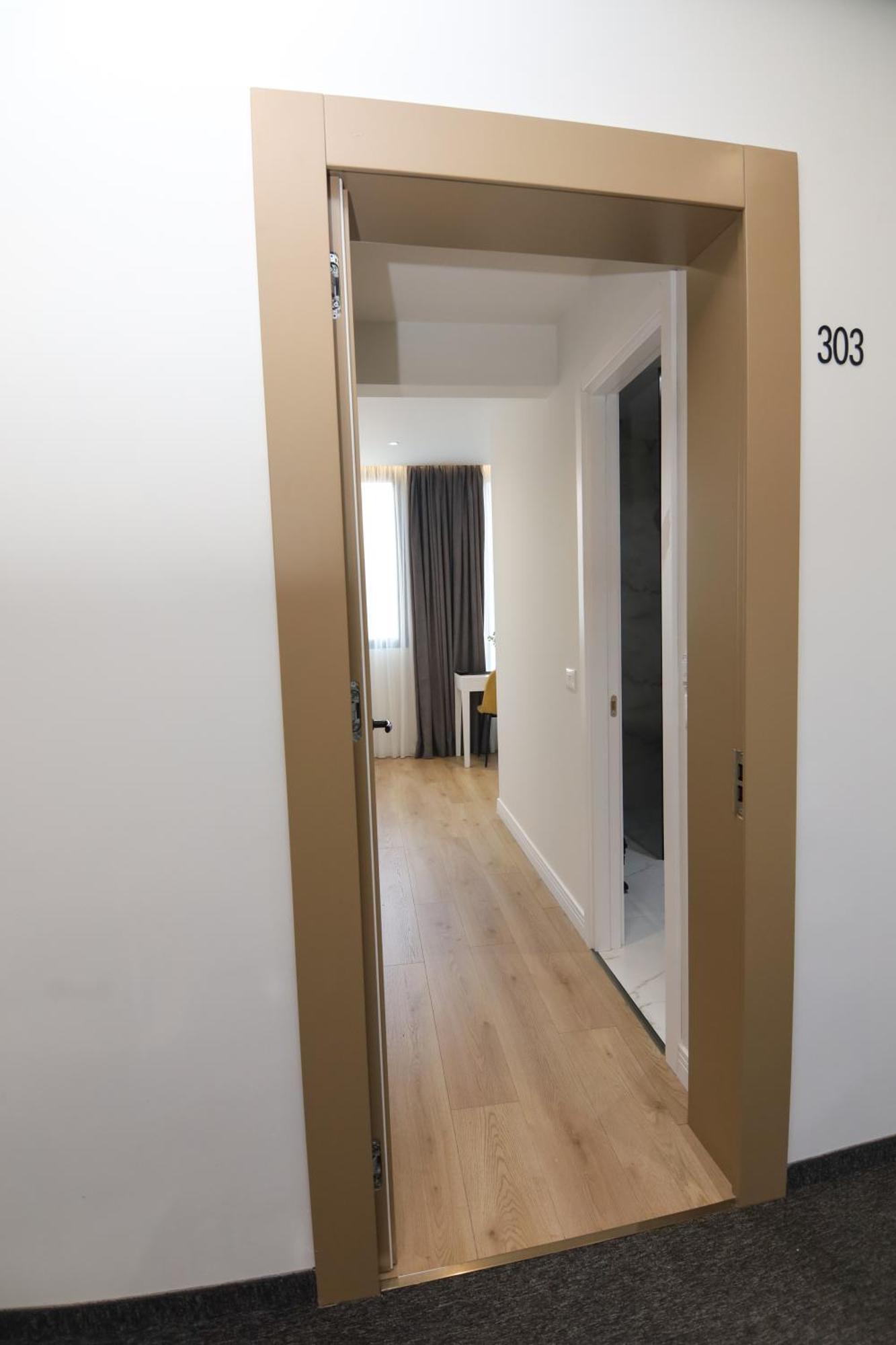 N Hotel City Center By Noshi Tirana Eksteriør billede